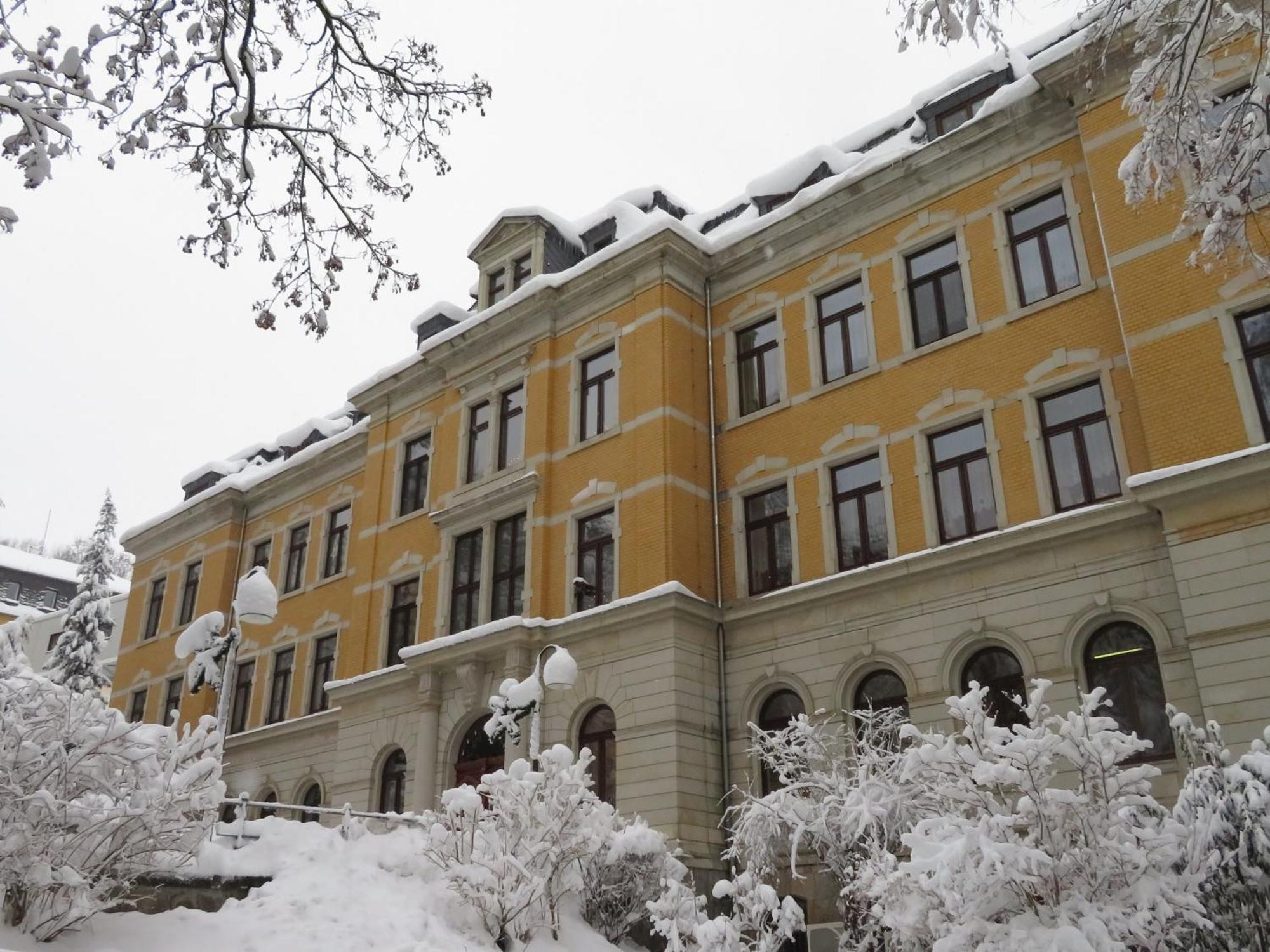 Saechsisches Gemeinschafts-Diakonissenhaus Zion E. V. Ауэ Экстерьер фото